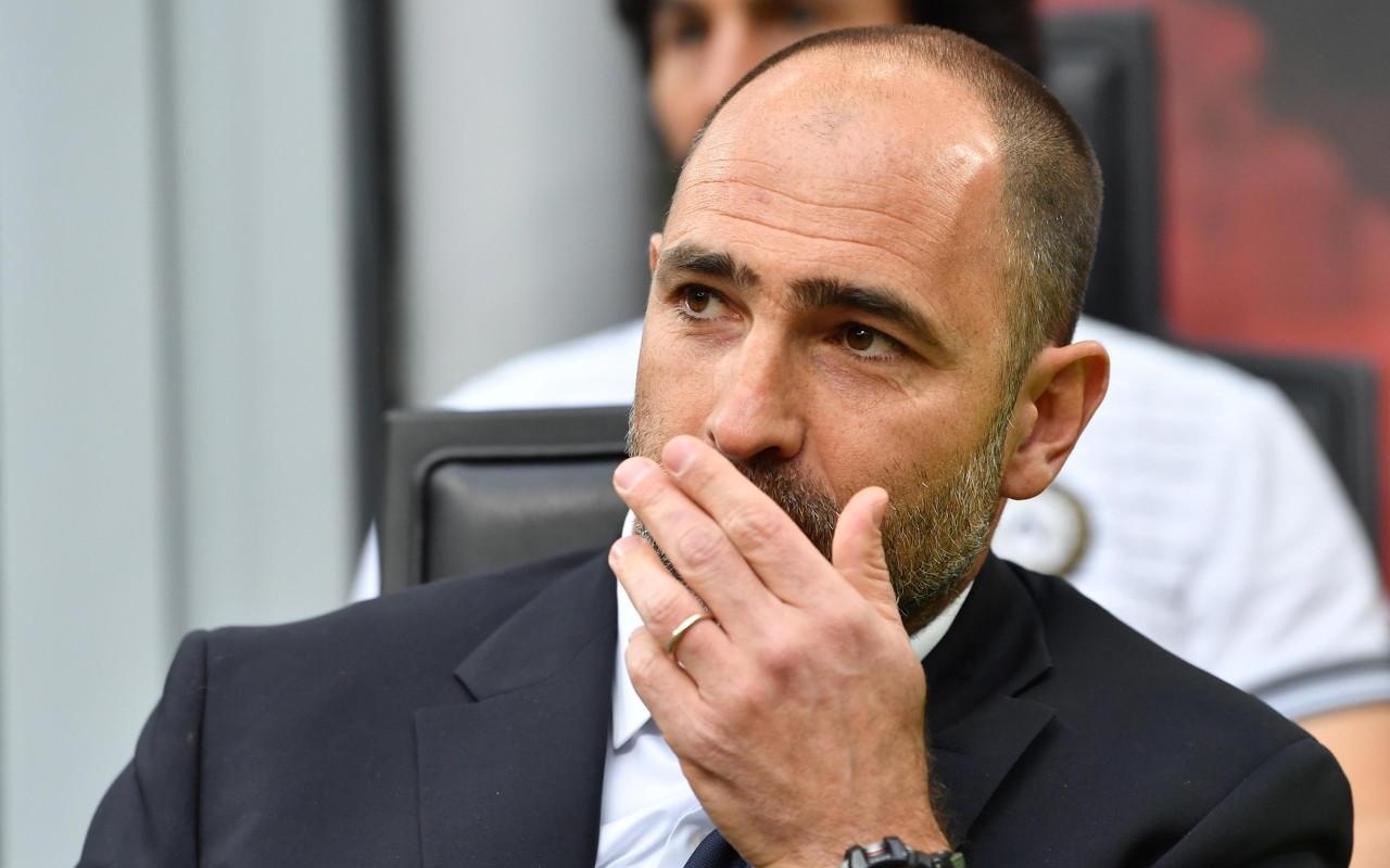 定了坚实的 定了坚实的